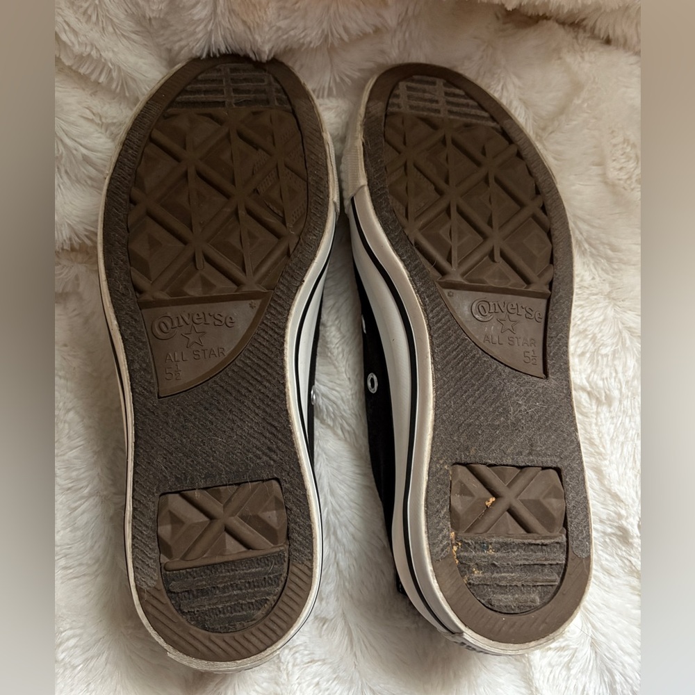 Converse Chuck Taylor All Star Low Top Sneaker - Picture 7 of 9